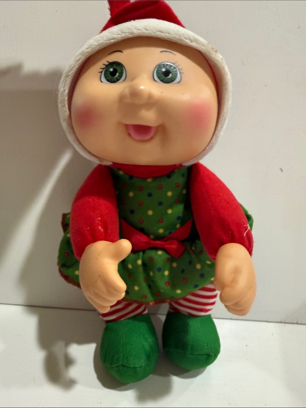 2018 Cabbage Patch Kids Holiday Helpers Elf Doll Festive Plush - Green & Red 10”